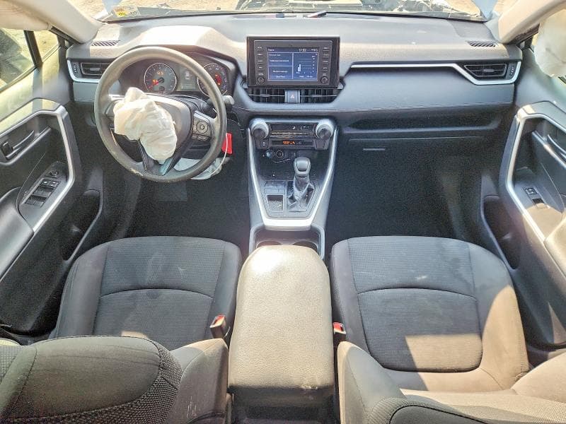 2019 TOYOTA RAV4 LE 8