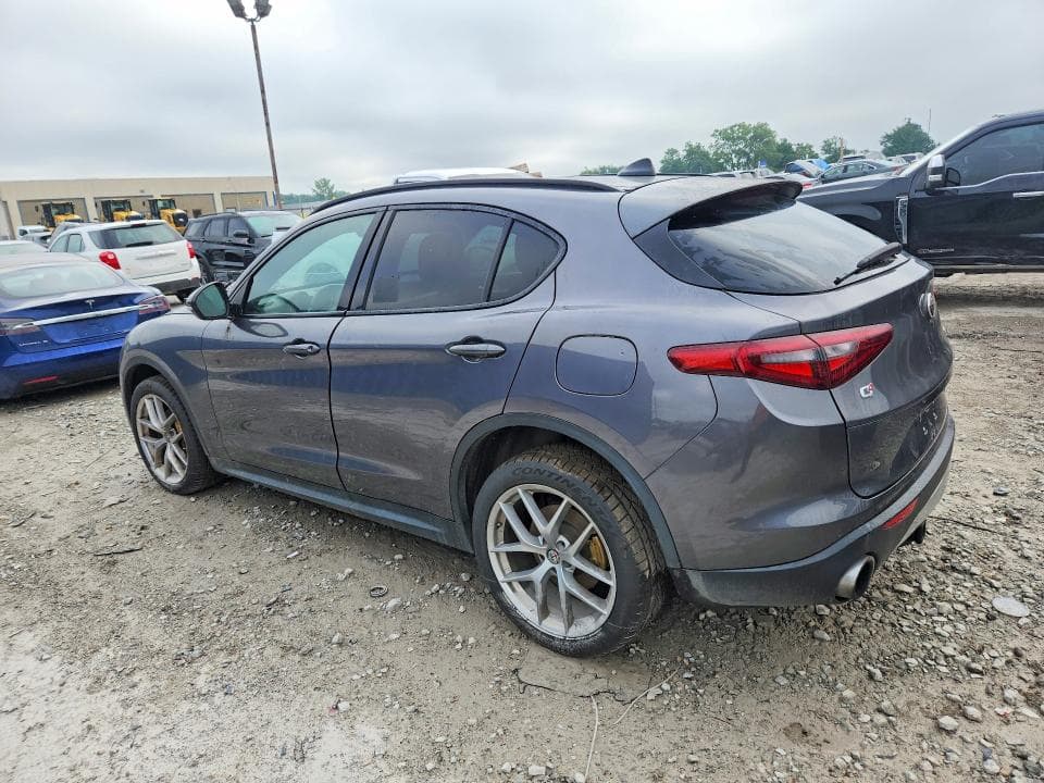 2018 ALFA ROMEO STELVIO TI SPORT 2