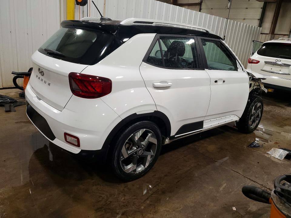 2023 HYUNDAI VENUE LIMITED 3