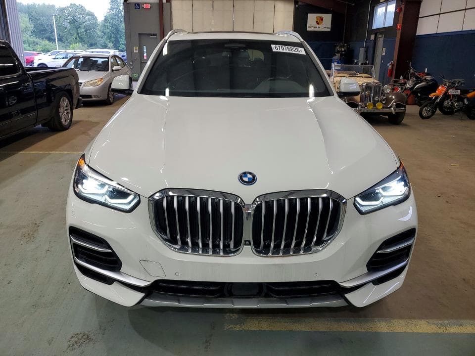 2022 BMW X5 XDRIVE45E 5