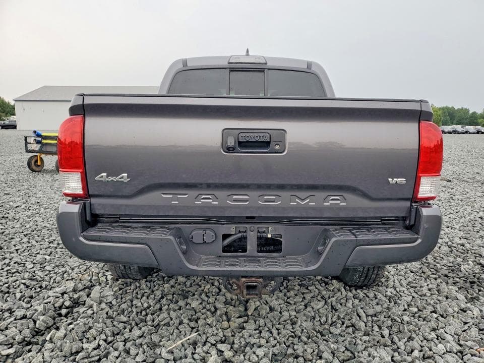 2017 TOYOTA TACOMA SR V6 6