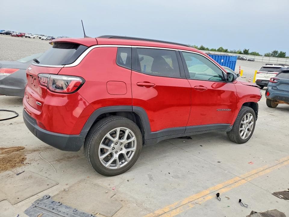 2024 JEEP COMPASS LATITUDE LUX 3