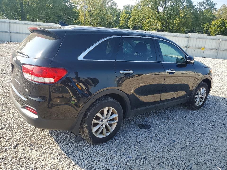2018 KIA SORENTO LX 3