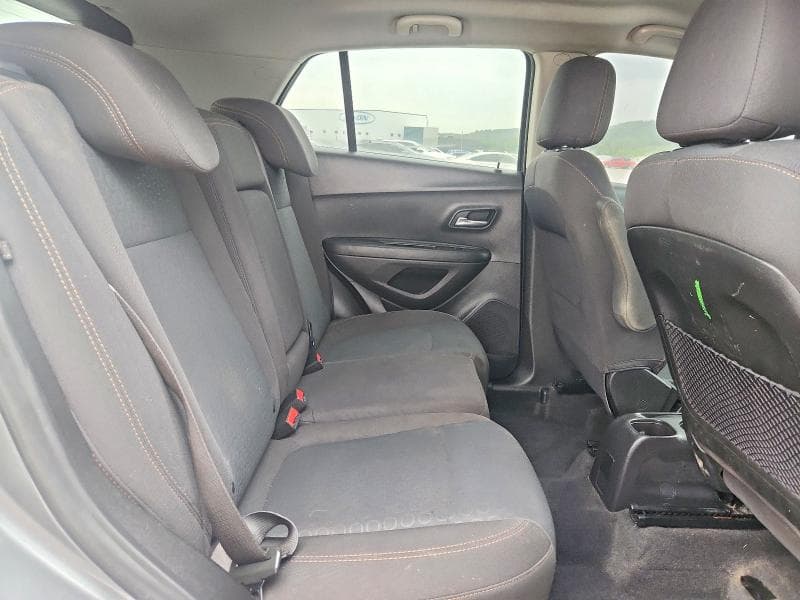 2020 CHEVROLET TRAX LS 10