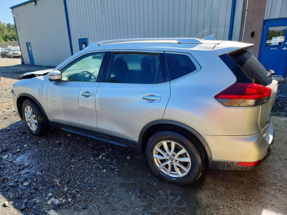 2018 NISSAN ROGUE SV 2