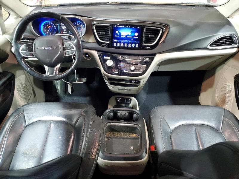 2017 CHRYSLER PACIFICA TOURING L 8