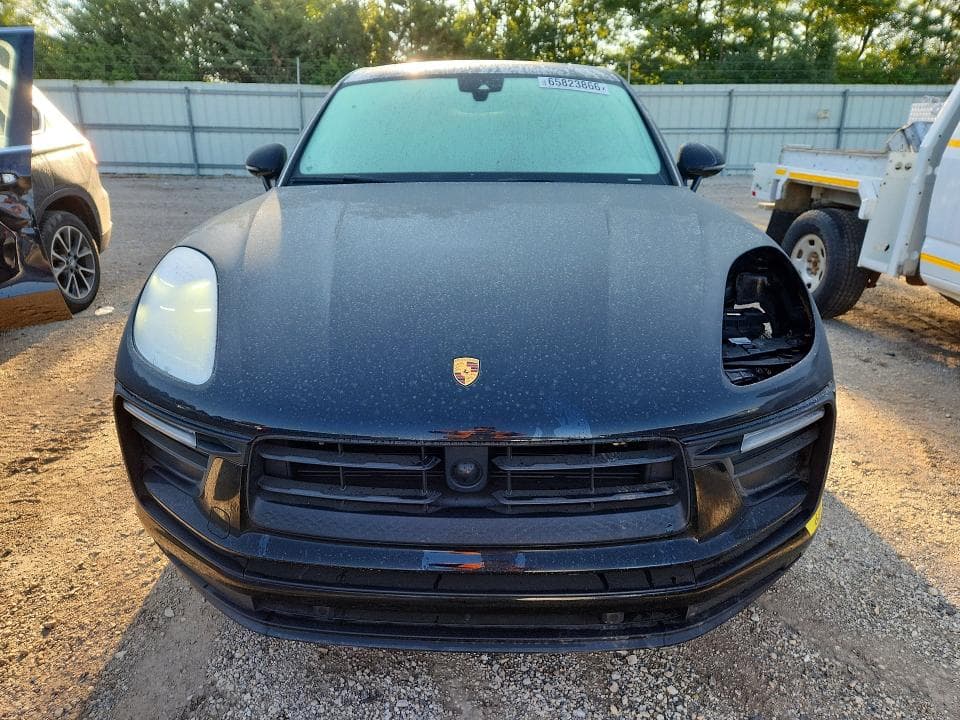 2024 PORSCHE MACAN BASE 5