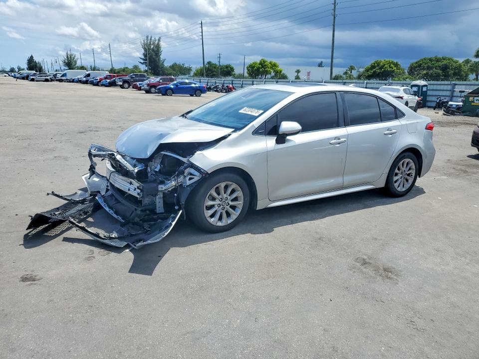 2020 TOYOTA COROLLA LE - 1