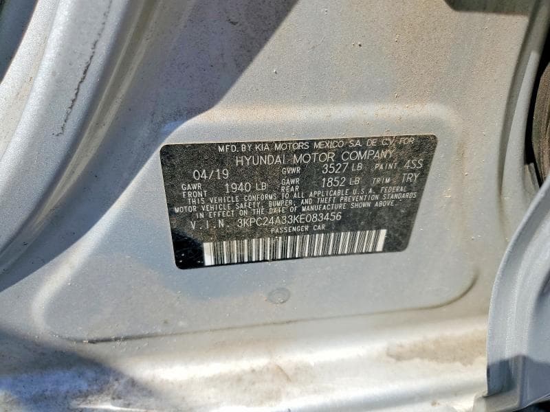 2019 HYUNDAI ACCENT SE 12
