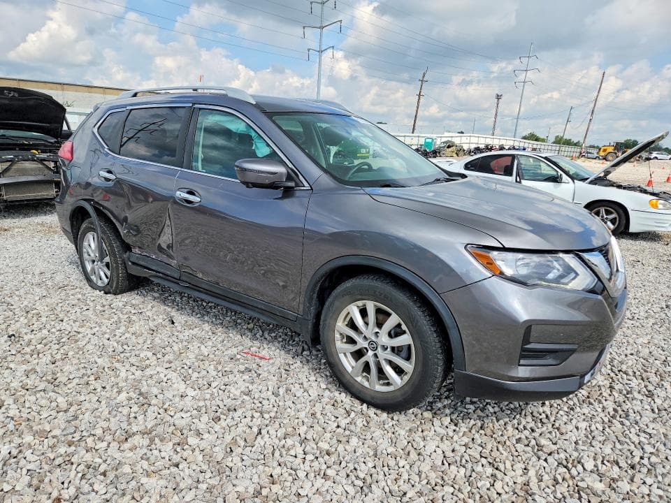 2017 NISSAN ROGUE SV 4