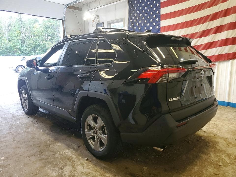 2024 TOYOTA RAV4 HYBRID XLE 2