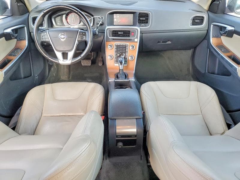 2017 VOLVO S60 PLATINUM 8