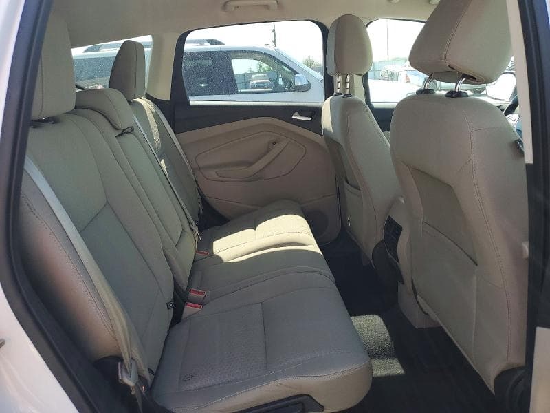2017 FORD ESCAPE SE 11
