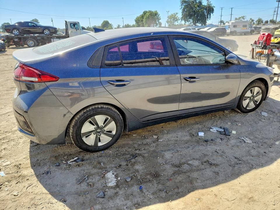 2017 HYUNDAI IONIQ BLUE 3