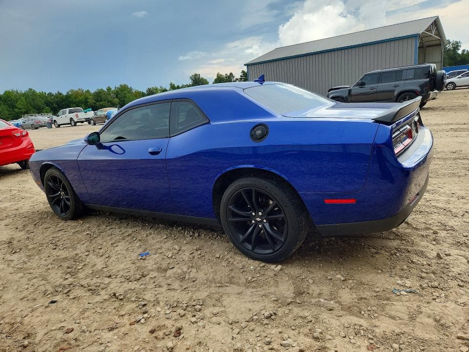 2018 DODGE CHALLENGER SXT 2