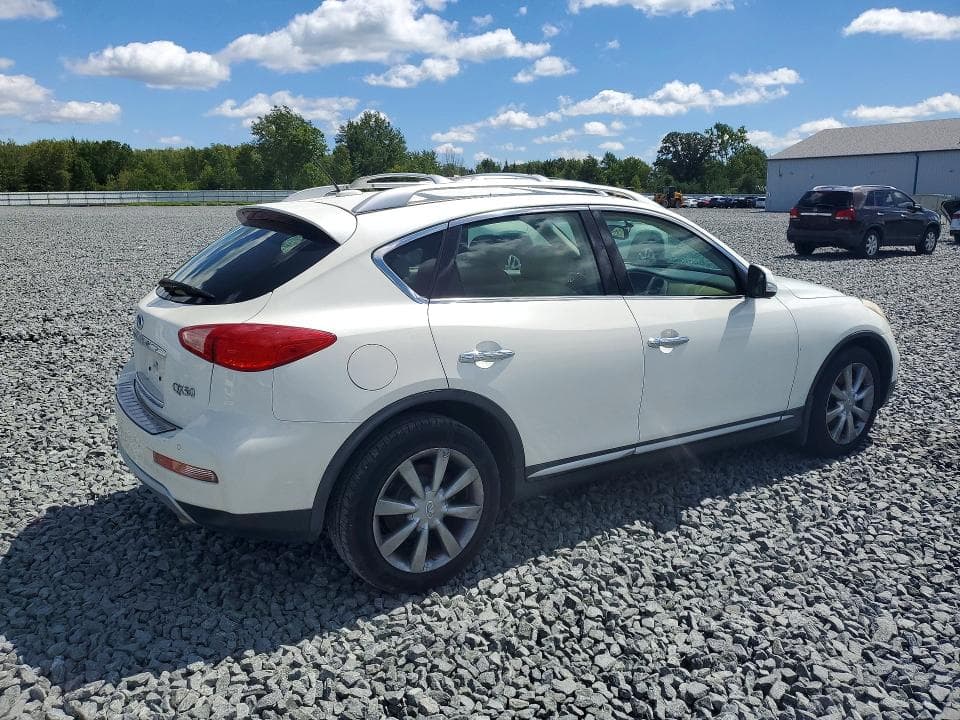 2017 INFINITI QX50 BASE 3