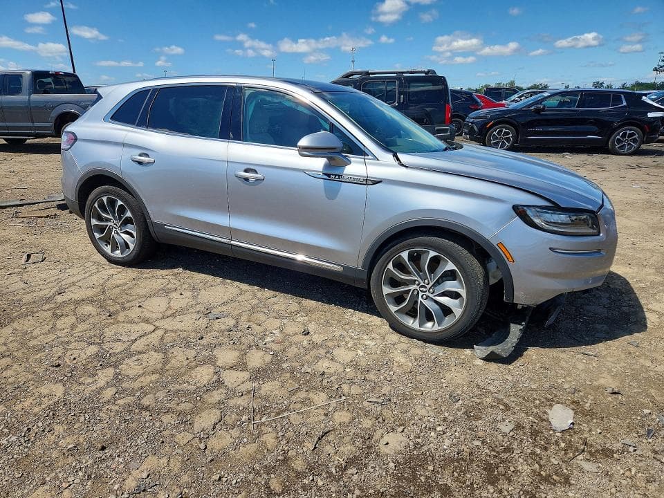 2022 LINCOLN NAUTILUS RESERVE 4