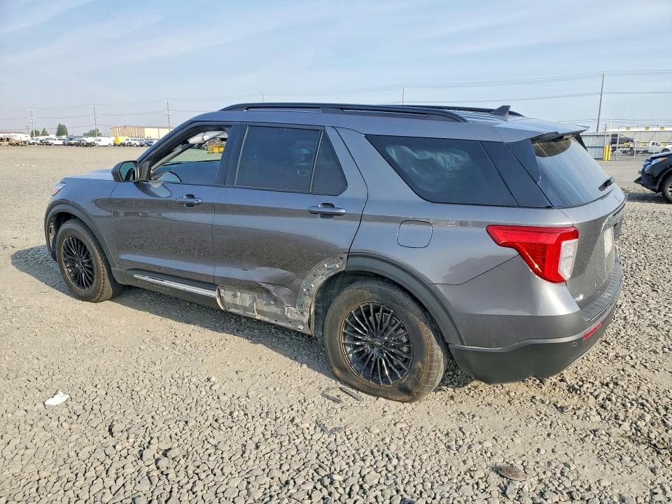 2023 FORD EXPLORER XLT 2
