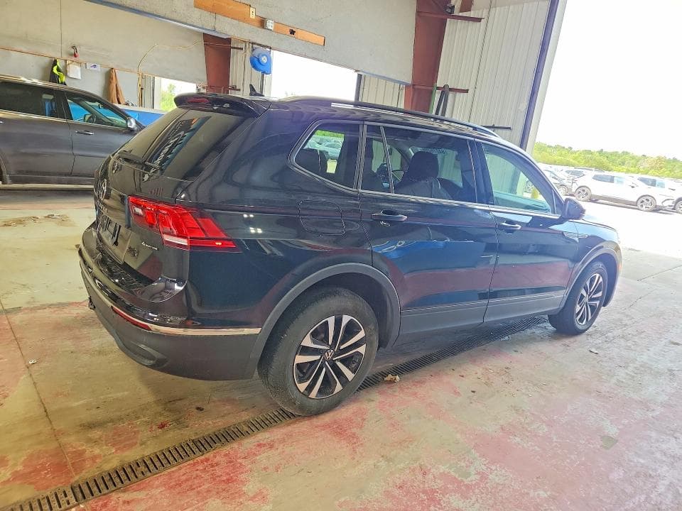 2023 VOLKSWAGEN TIGUAN S 3