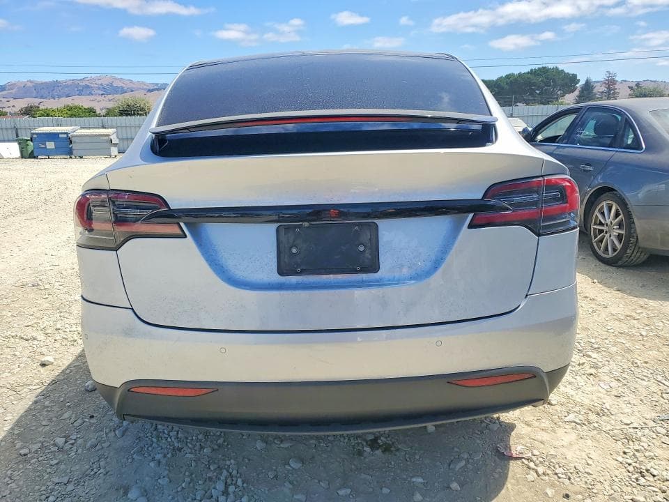2018 TESLA MODEL X 6