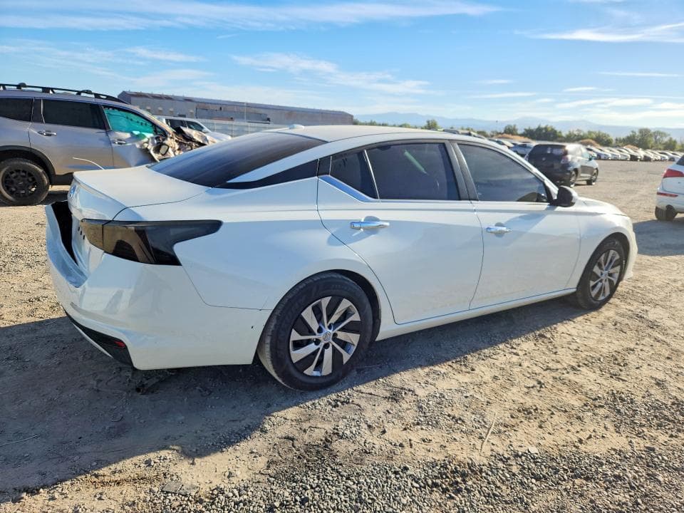 2019 NISSAN ALTIMA S 3