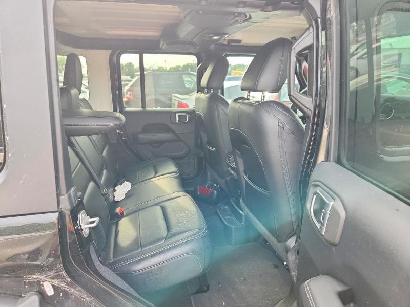 2018 JEEP WRANGLER UNLIMITED SAHARA 10