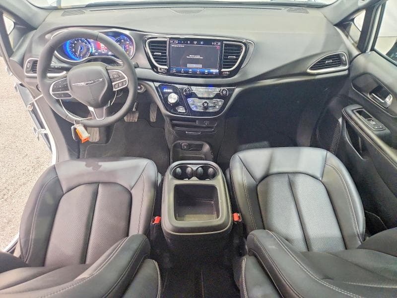 2026 CHRYSLER PACIFICA SELECT 8