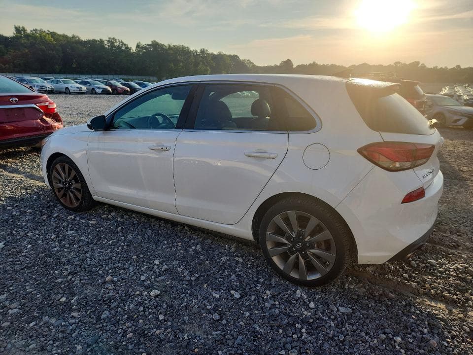 2018 HYUNDAI ELANTRA GT SPORT 2