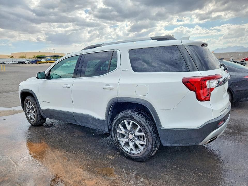 2023 GMC ACADIA SLT 2