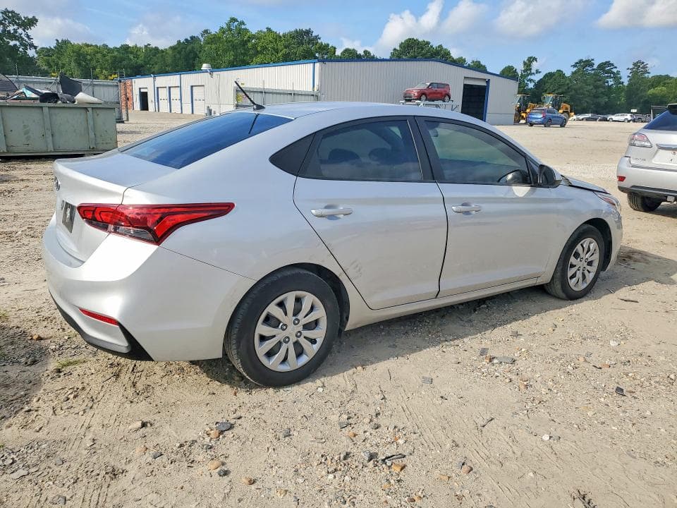 2022 HYUNDAI ACCENT SE 3