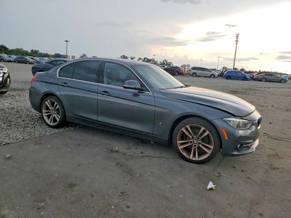 2018 BMW 330E 4