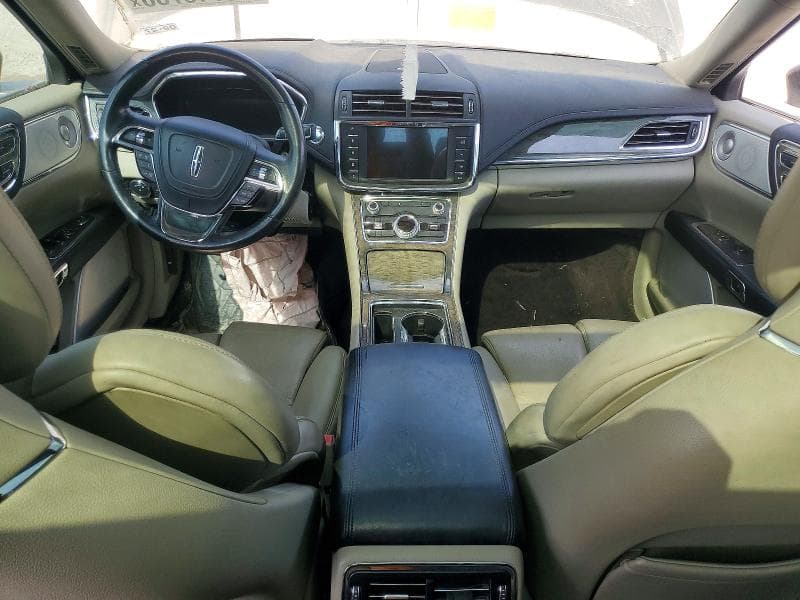 2017 LINCOLN CONTINENTAL RESERVE 8