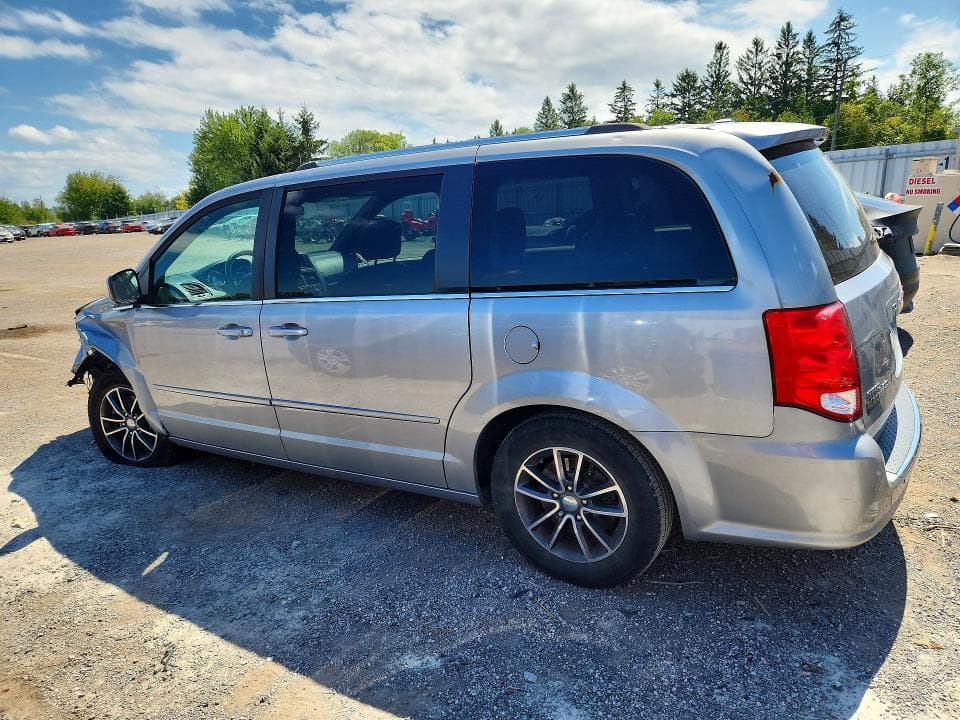 2017 DODGE GRAND CARAVAN SE 2