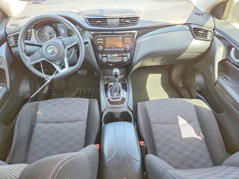 2017 NISSAN ROGUE SPORT SV 8