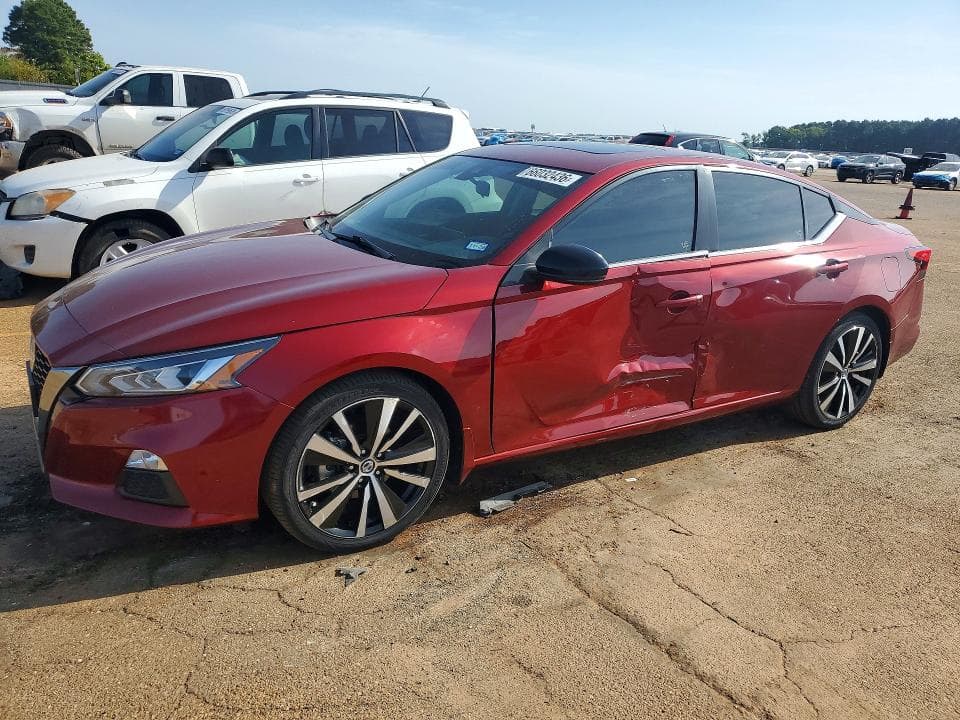 2021 NISSAN ALTIMA SR