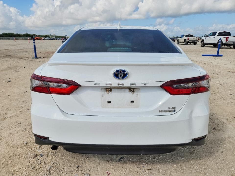 2022 TOYOTA CAMRY LE 6