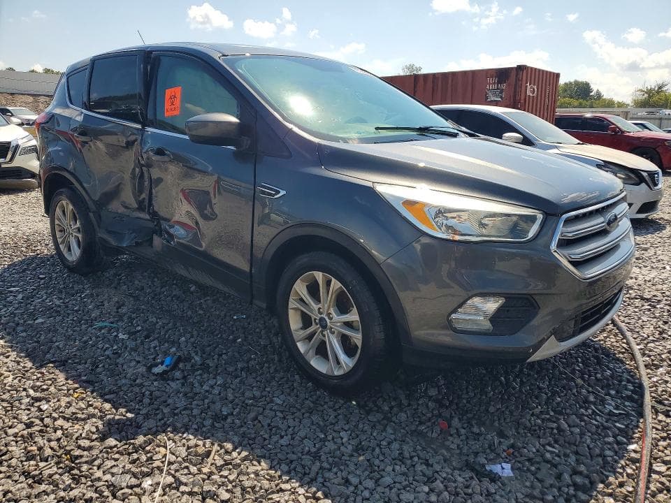 2019 FORD ESCAPE SE 4