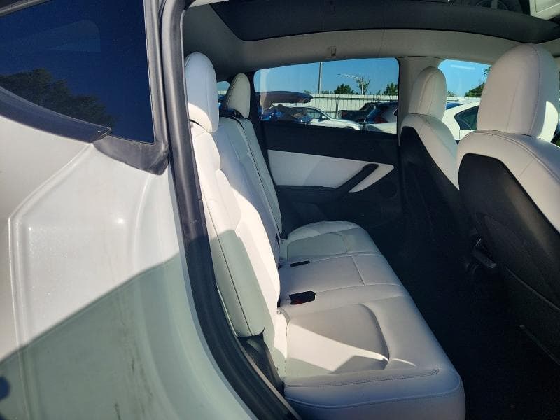 2022 TESLA MODEL Y 10