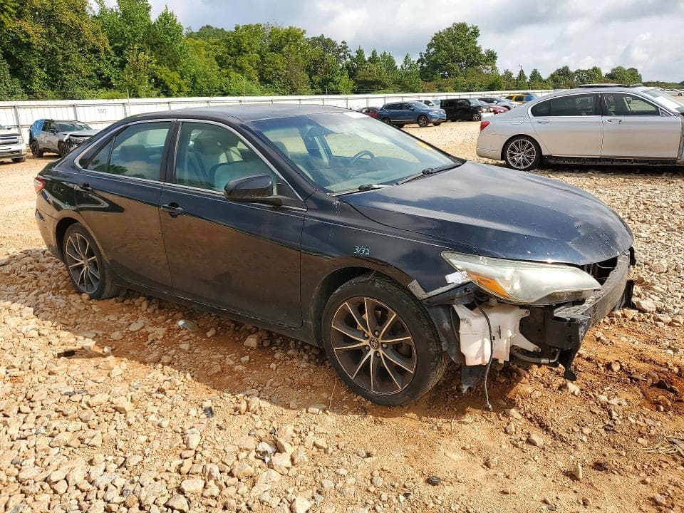 2017 TOYOTA CAMRY XSE 4