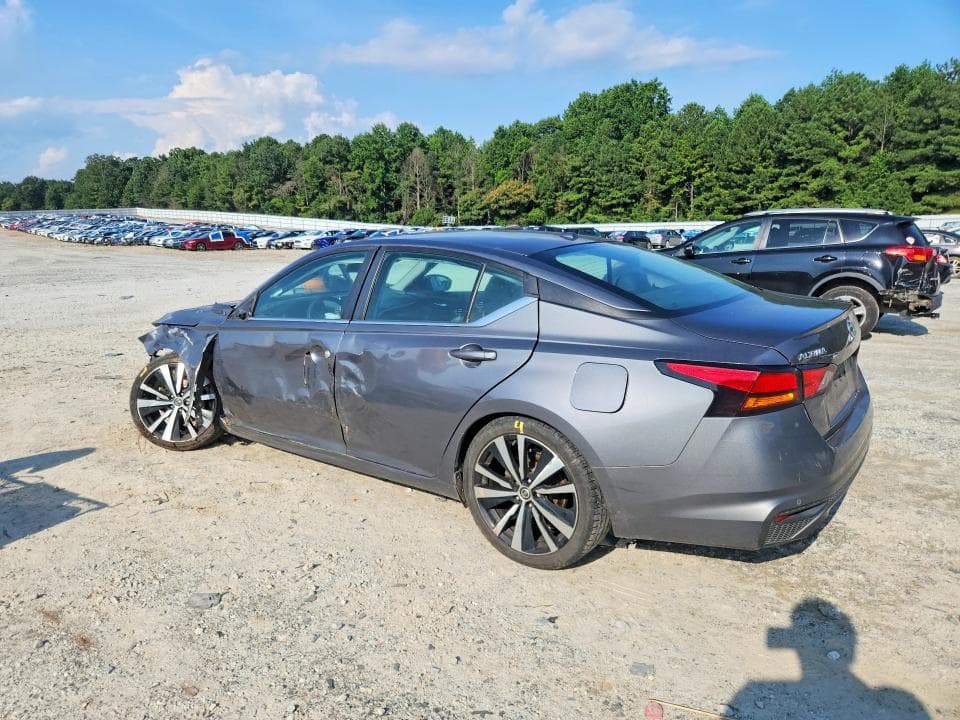 2021 NISSAN ALTIMA SR 2