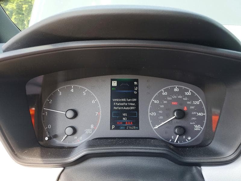 2025 TOYOTA COROLLA SE 9