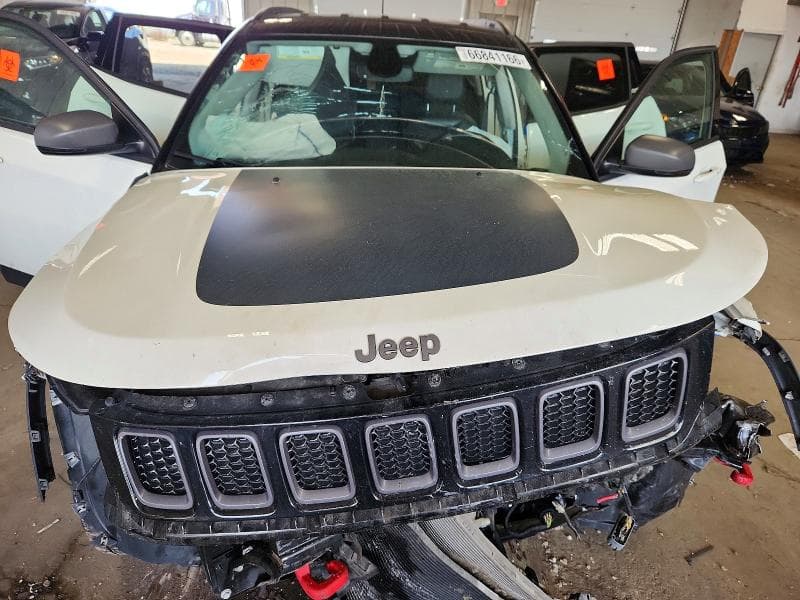 2018 JEEP COMPASS TRAILHAWK 11