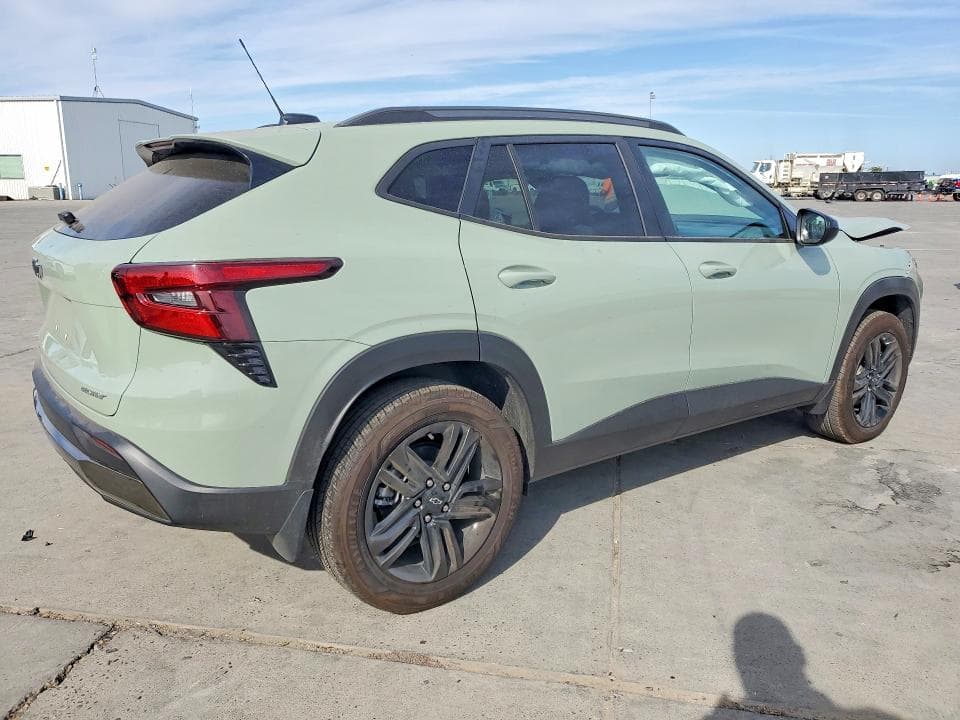 2025 CHEVROLET TRAX ACTIV 3