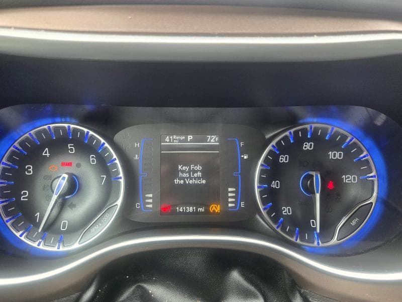 2020 CHRYSLER VOYAGER LXI 8