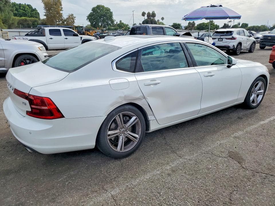 2018 VOLVO S90 T5 MOMENTUM 3