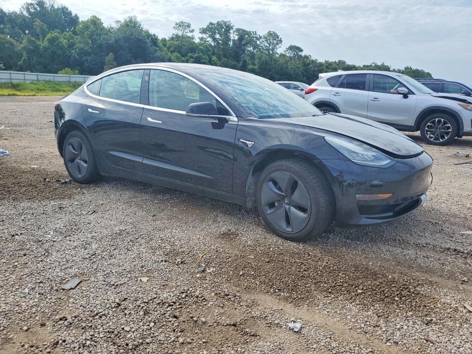 2018 TESLA MODEL 3 4