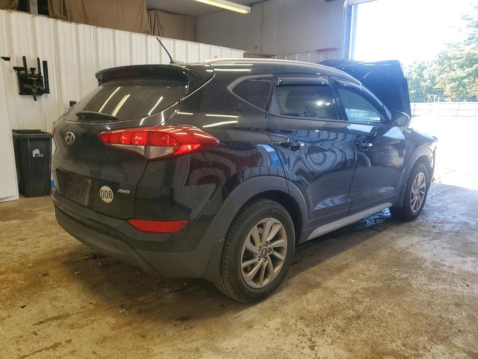 2017 HYUNDAI TUCSON SE 3