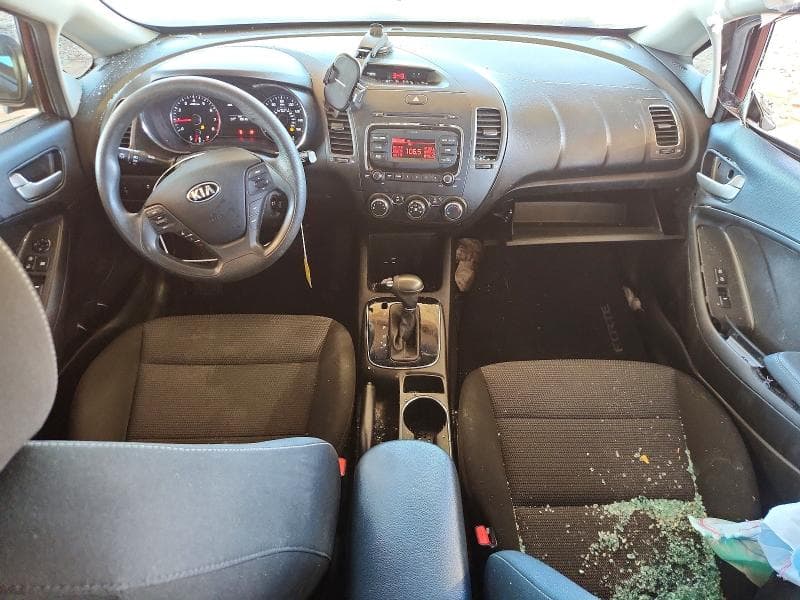 2017 KIA FORTE LX 8