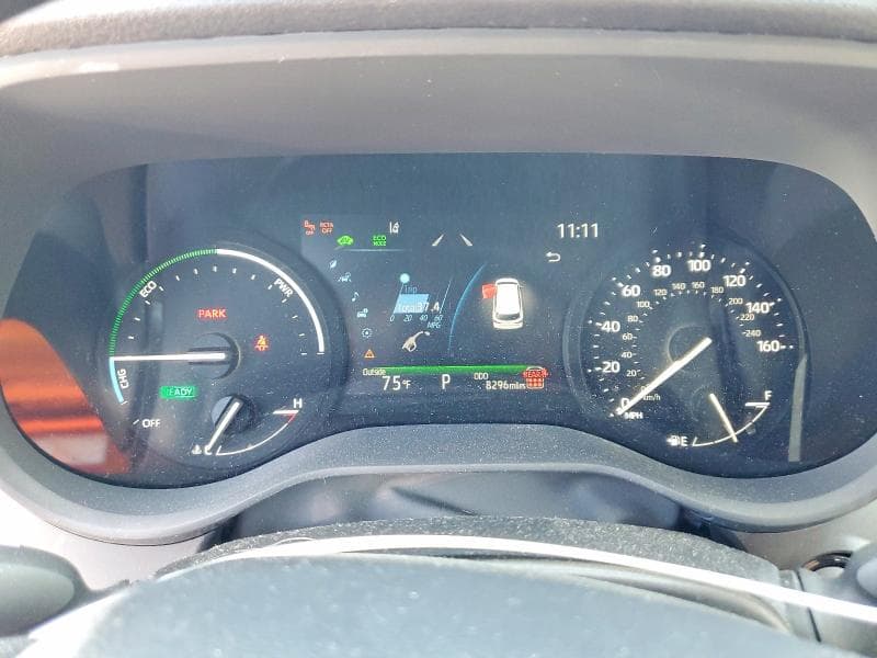 2026 TOYOTA SIENNA LE 9