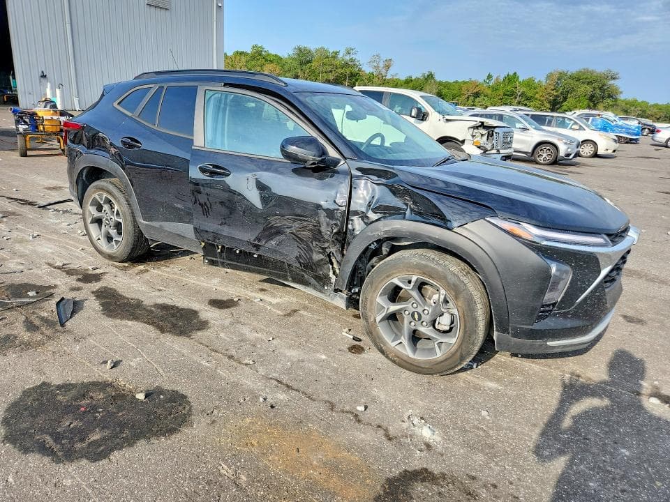 2025 CHEVROLET TRAX 1LT 4